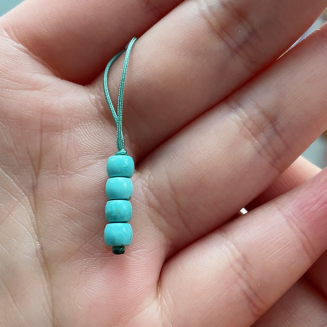 绿松石颈饰未镶嵌