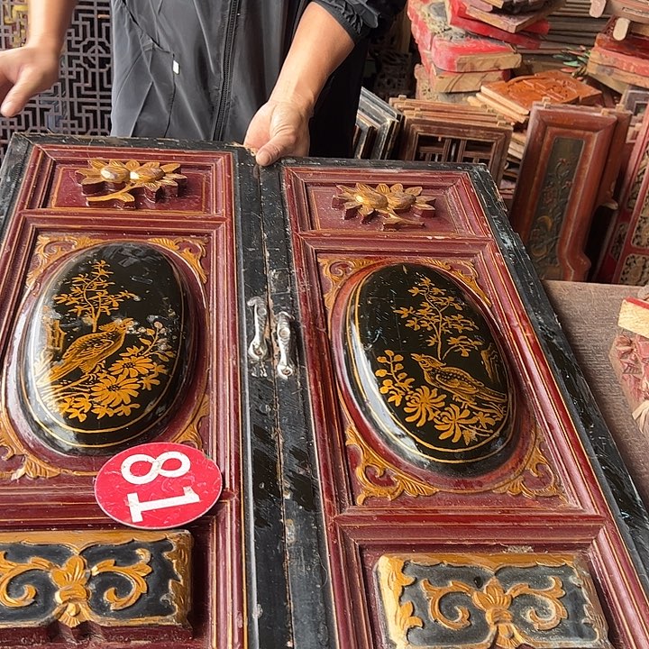 叫****香榧木给哈哈发刚刚哈哈