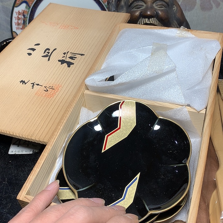 瓷片没什么可抱怨也不会想去安慰了
