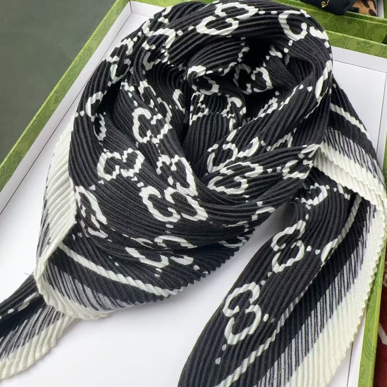 字母女爆款多功能方巾时尚洋气保暖褶皱韩版女士格纹围脖