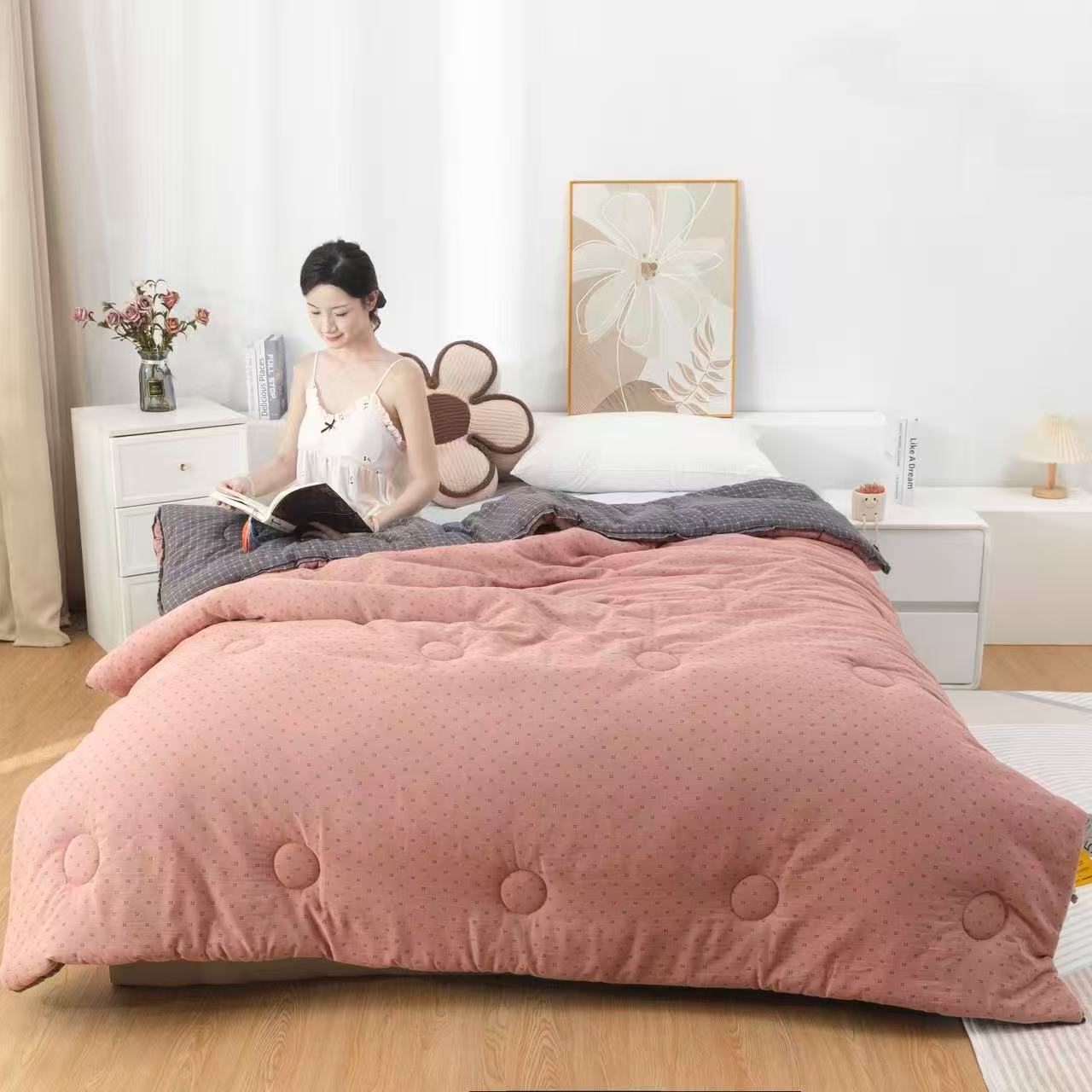 【满天星 秋冬被】高端双层纱舒适柔软亲肤保暖可机洗被子. 