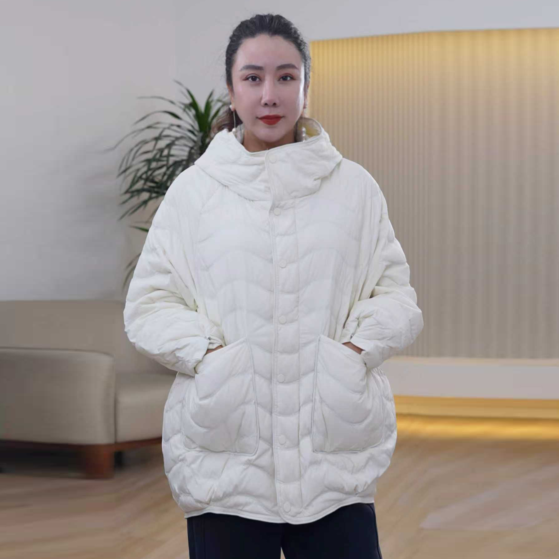 排骨连帽羽绒服大码时尚百搭90新国标白鸭绒轻便型休闲冬季外套女