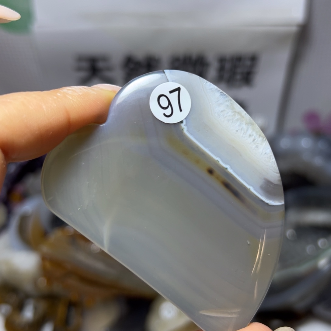 玛瑙/玉髓未镶嵌雕刻件