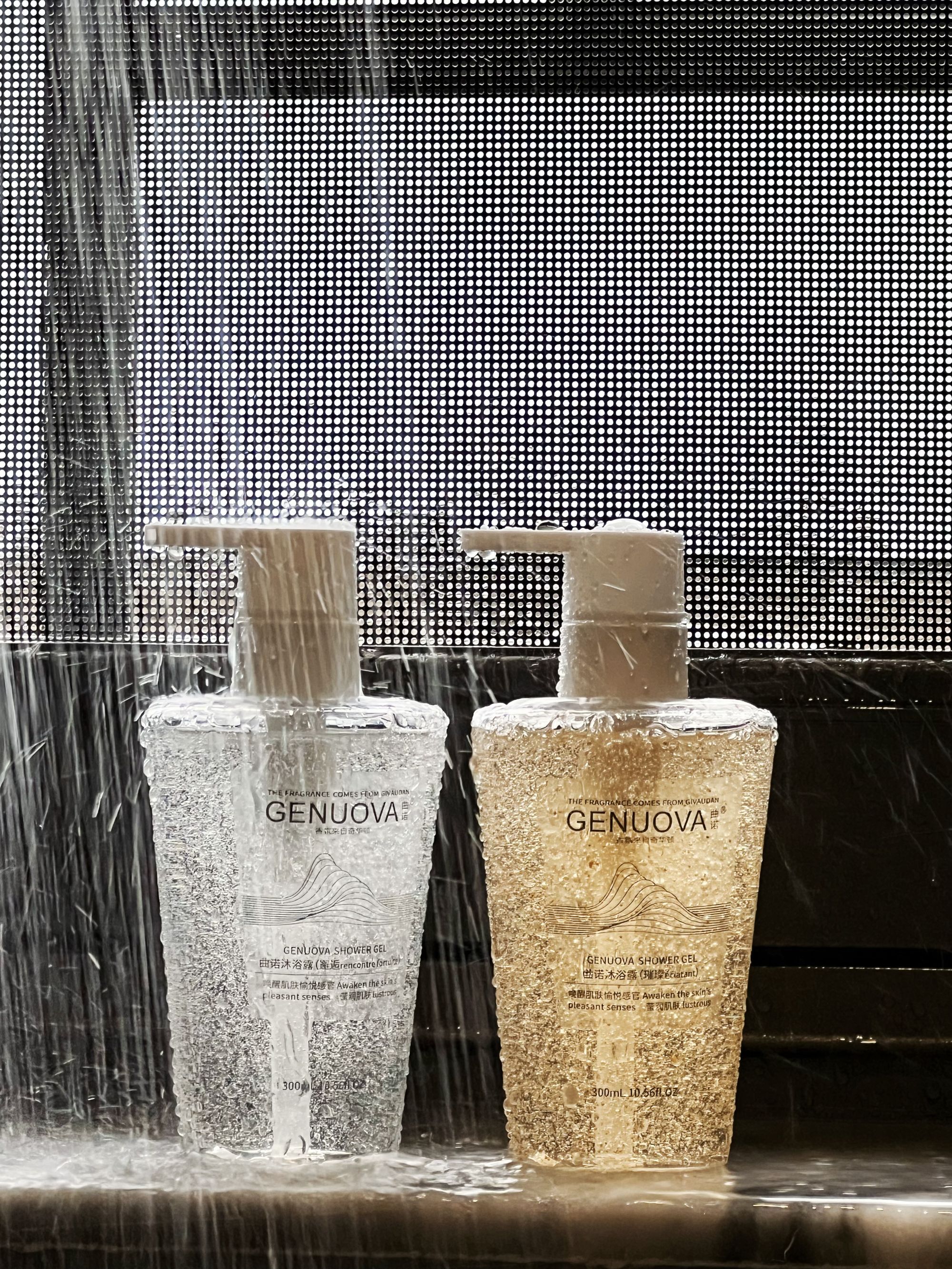 曲诺璀璨/邂逅沐浴露留香持久嫩肤清洁沐浴露