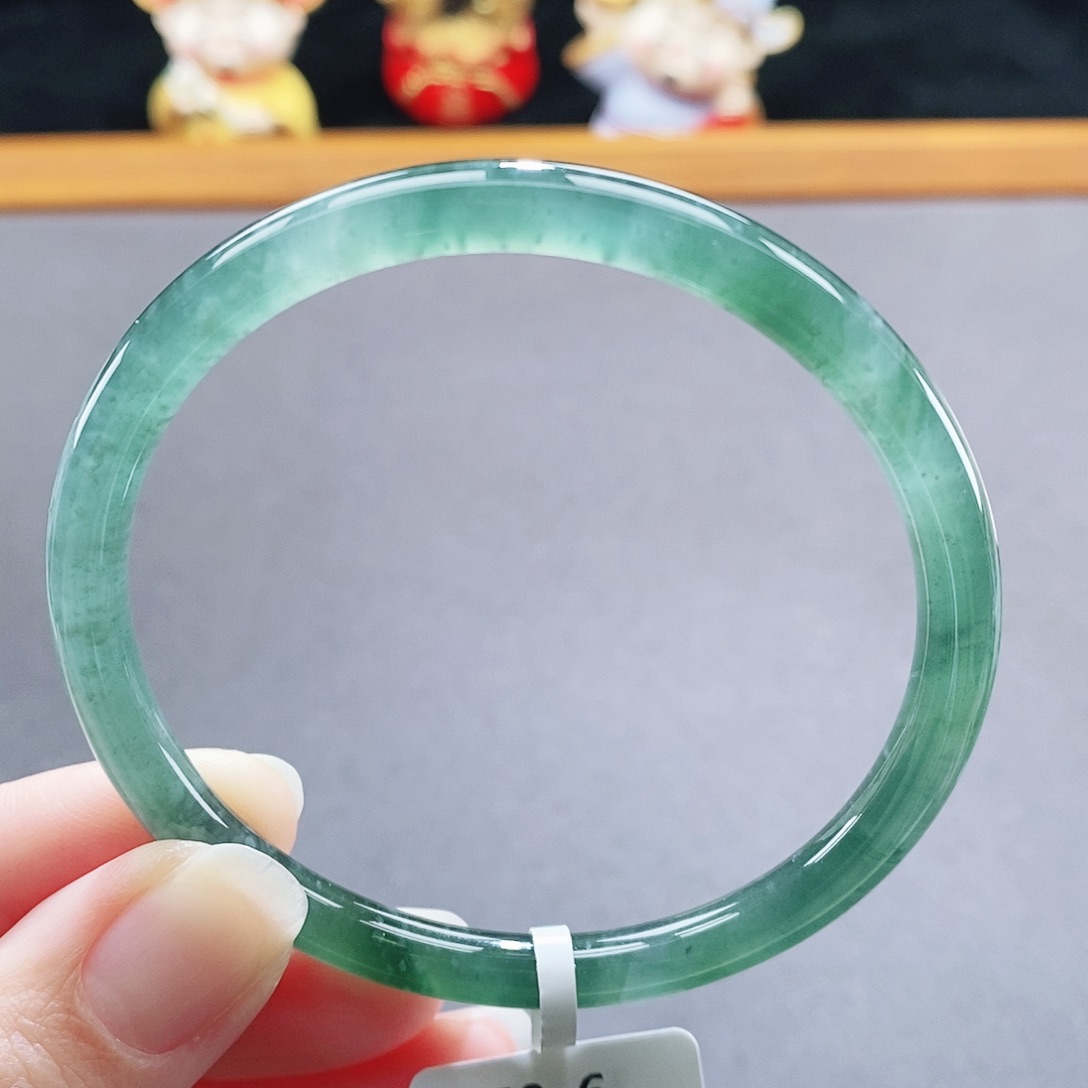 翡翠未镶嵌手镯13