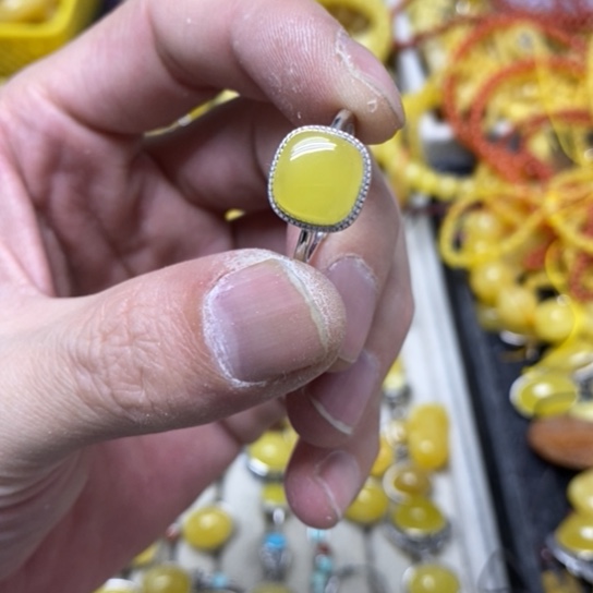 蜜蜡裸石银S925镶嵌戒指