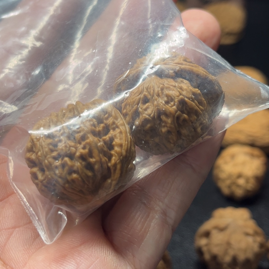洁***势吊坠文玩核桃一物一拍不喜勿拍