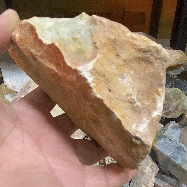 休***息蛇纹石玉未镶嵌摆件