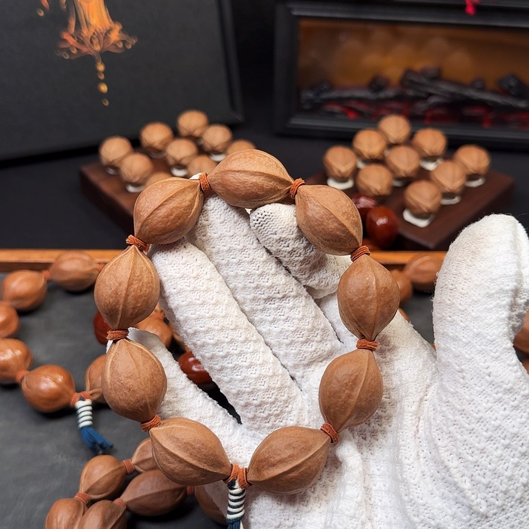 2.0*3.0大尺寸原生态梅林铁核手串