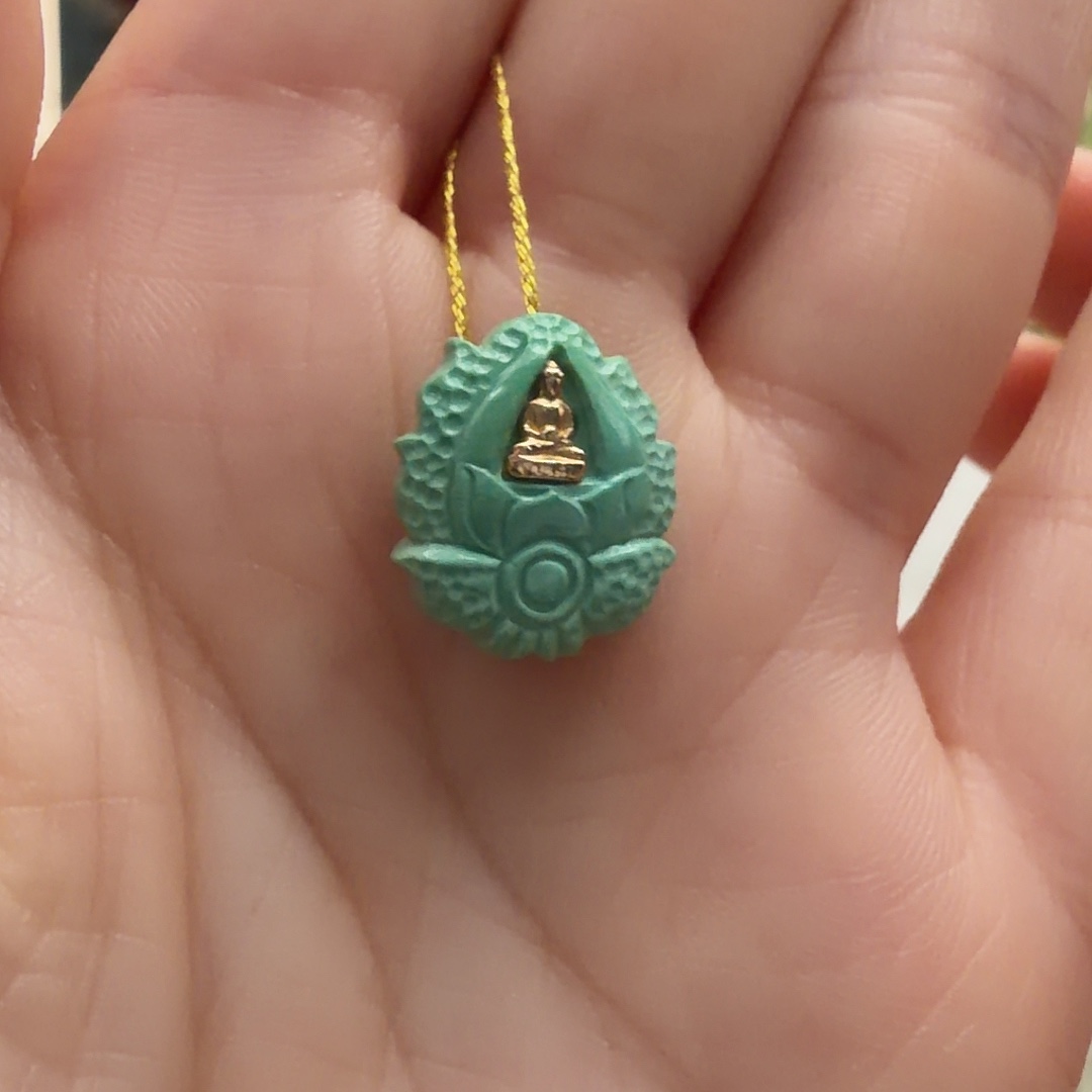 绿松石未镶嵌颈饰