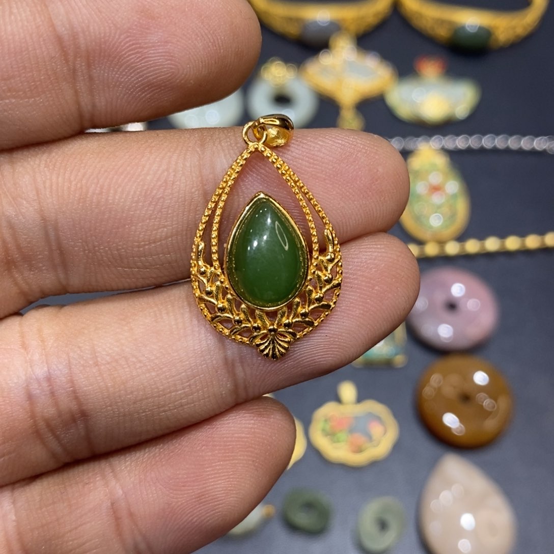 和田玉颈饰银S925镀金镶嵌