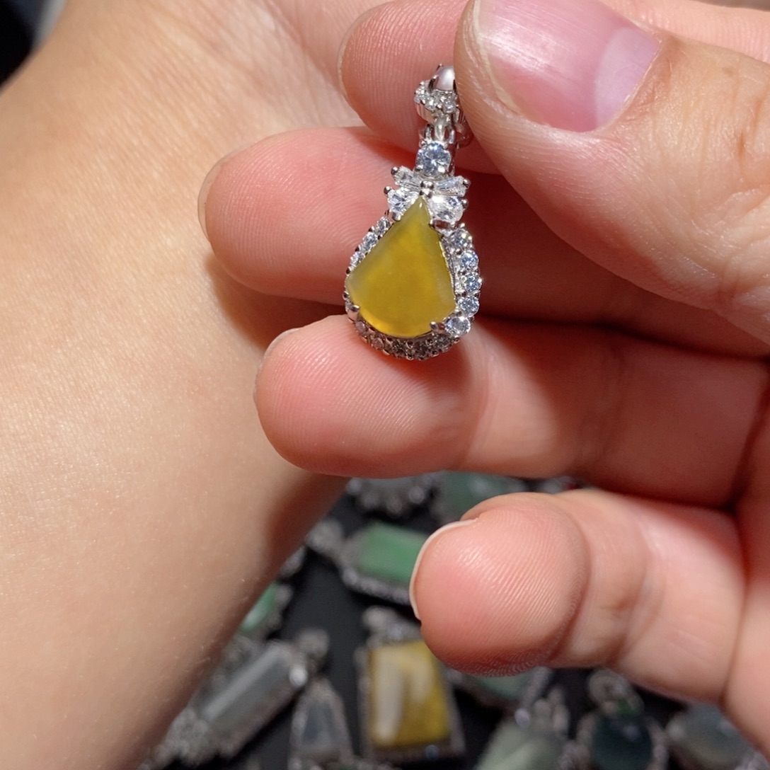 翡翠颈饰银S925镶嵌n n k