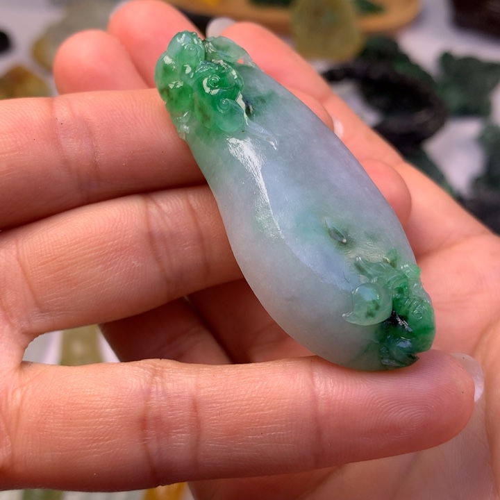 定制翡翠未镶嵌翡翠