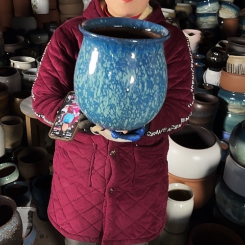 口23高25瑕疵盆子。