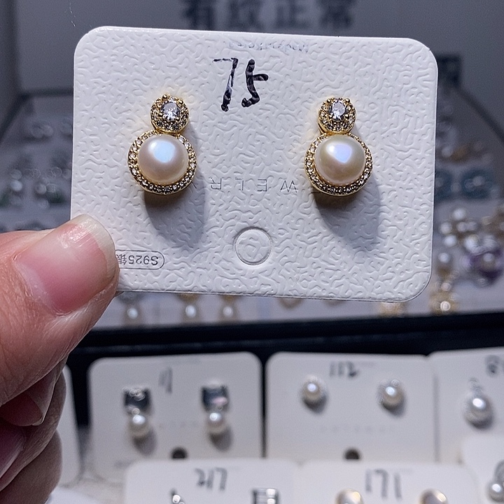 银S925镶嵌耳饰淡水珍珠