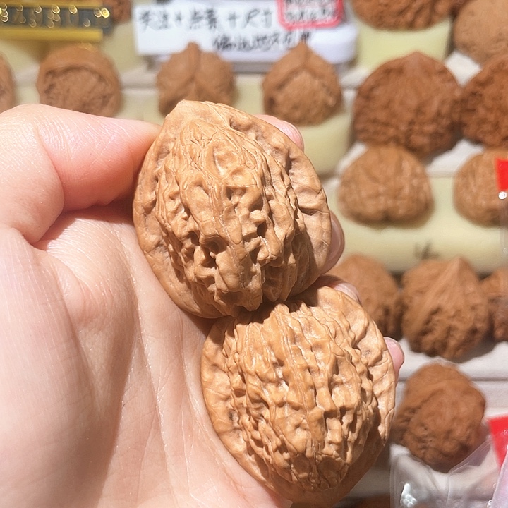 静***情文玩核桃把件大红袍