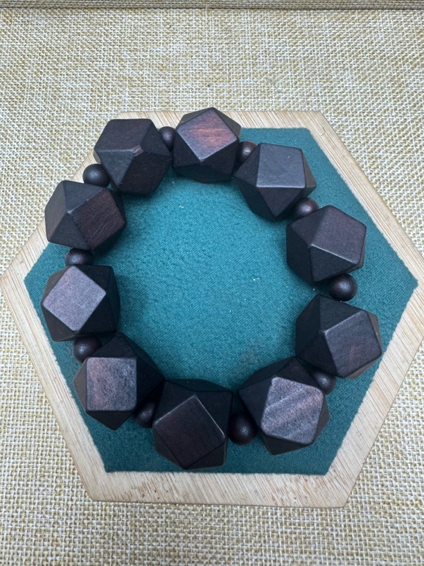 B341越南芽庄血奇楠25mm