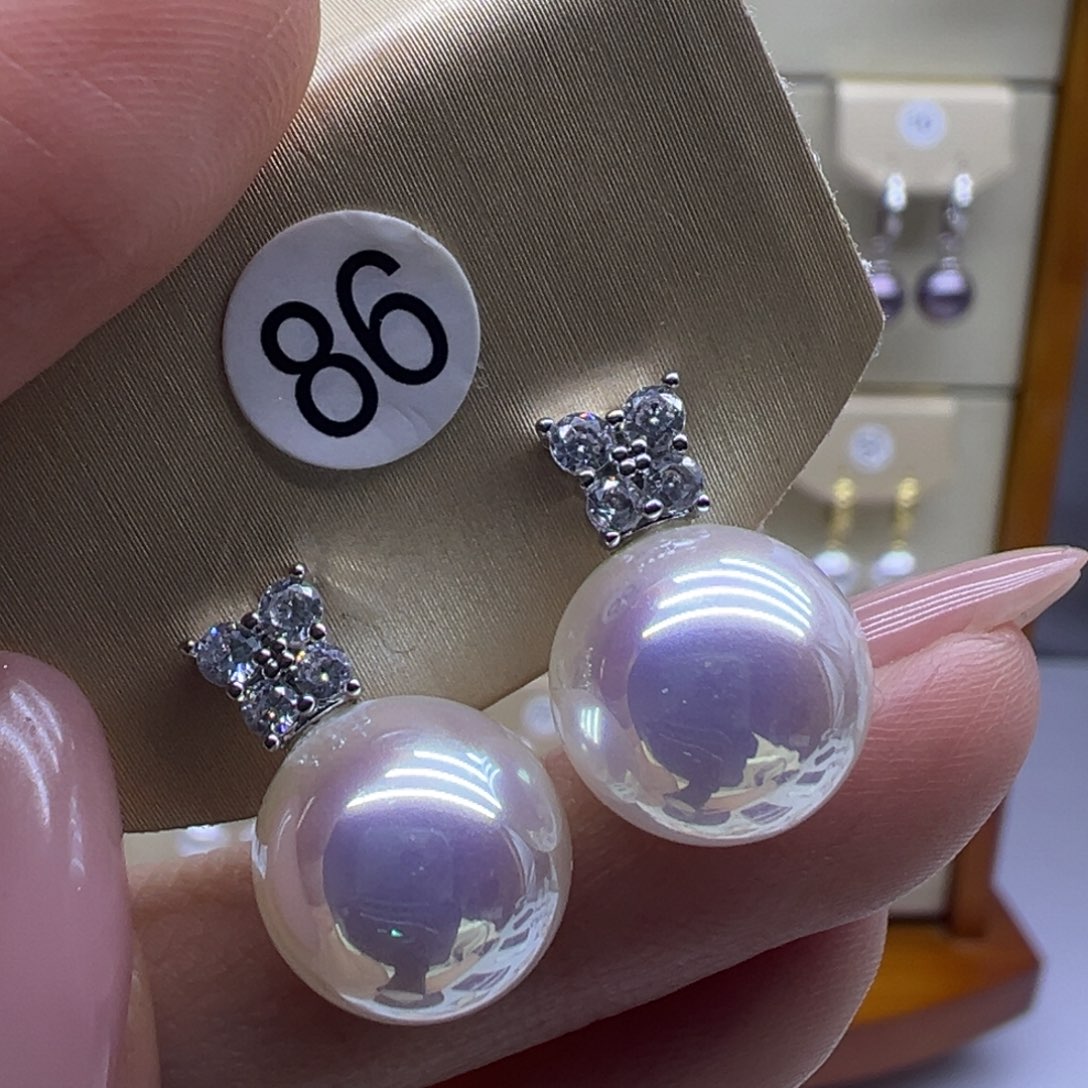 淡水珍珠未镶嵌耳饰