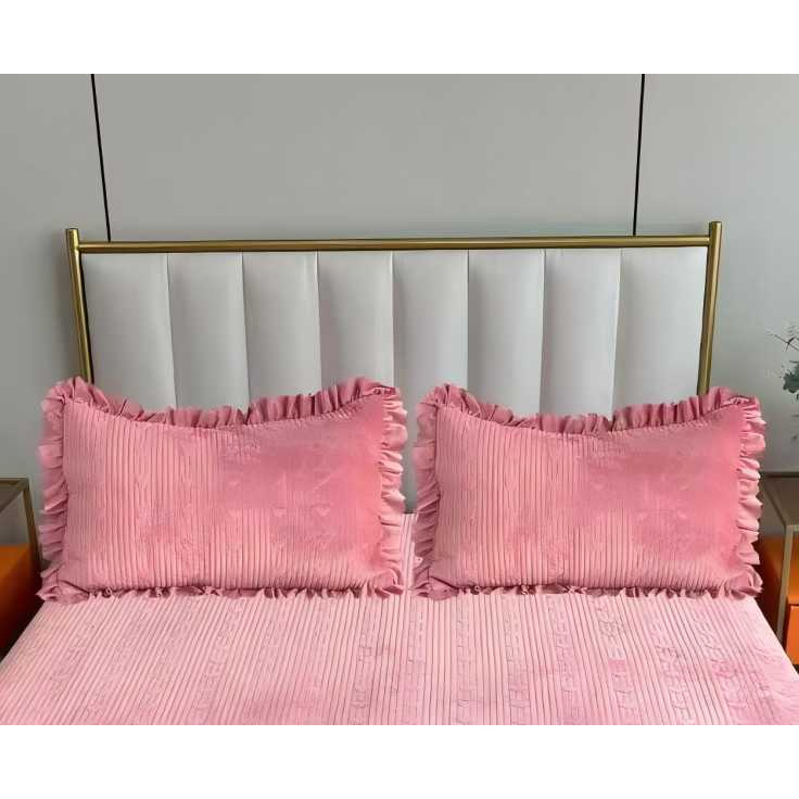 8888 （一对）舒适绒花边枕套 F01 三楼 单