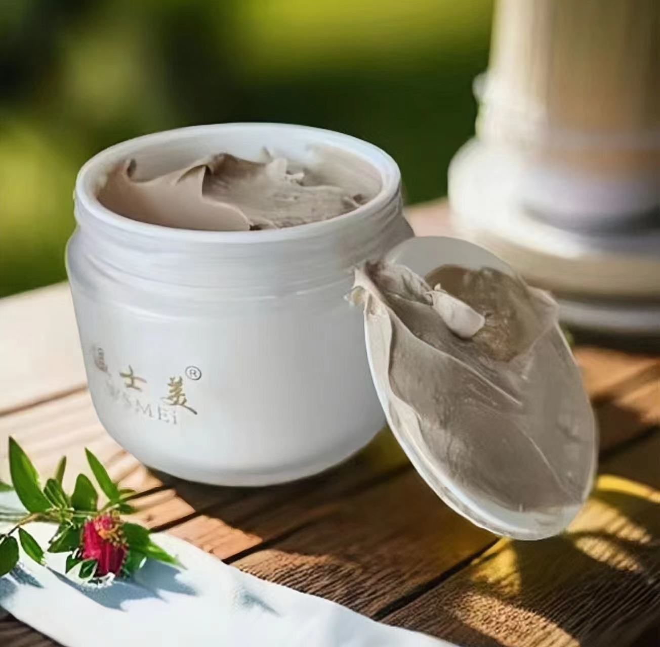 中草配方美肤膏润肤养白提亮肤色改善粗糙