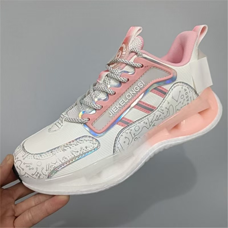 JK秋冬女款轻便防滑运动鞋