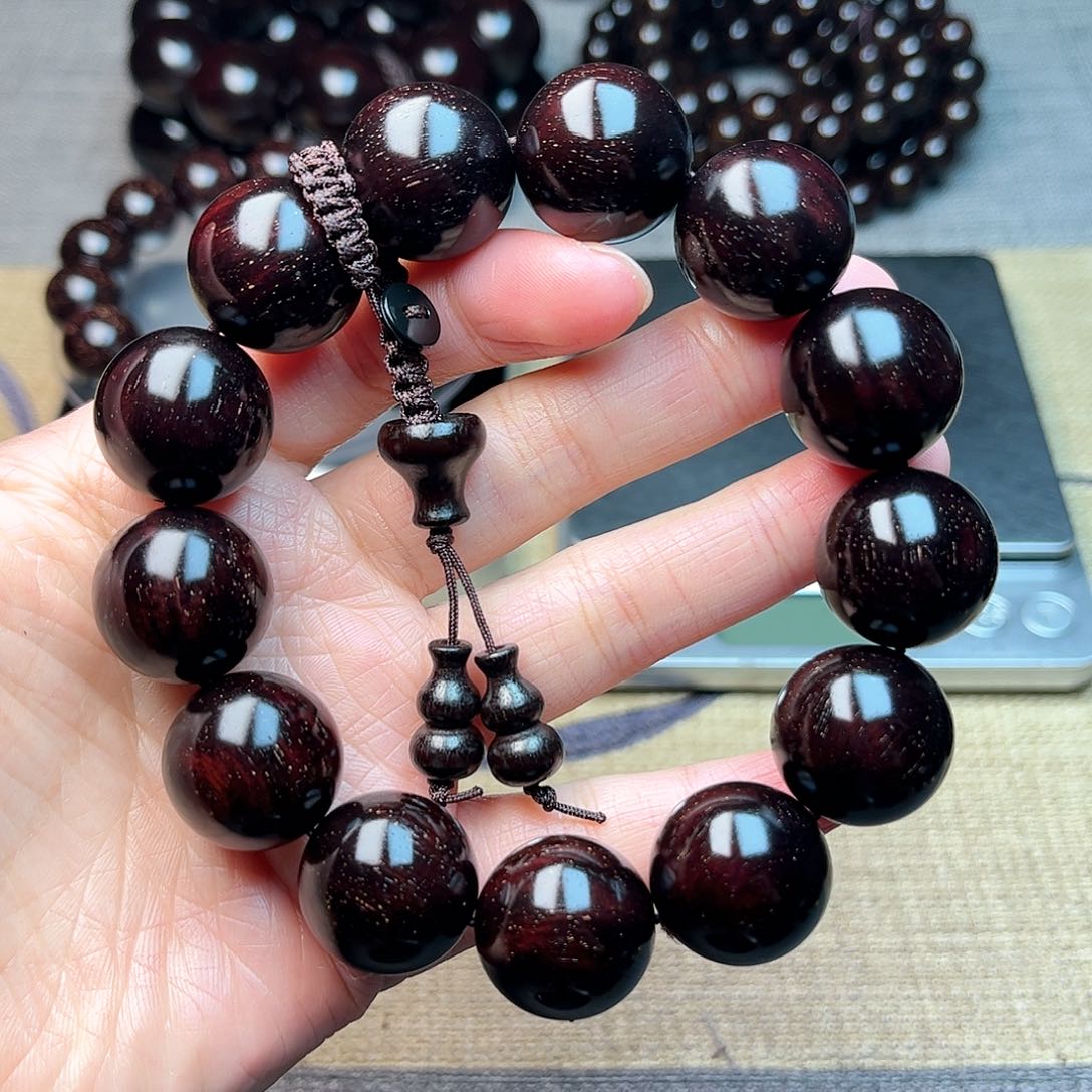 檀香紫檀（小叶紫檀）1.8多星