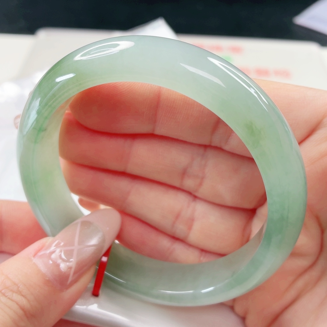 翡翠未镶嵌手镯57.6x390