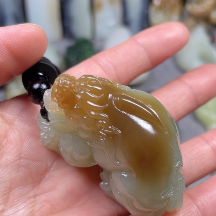 h***y和田玉未镶嵌挂件