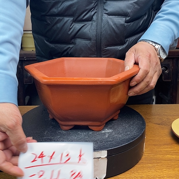紫砂花盆货号一只LL84大