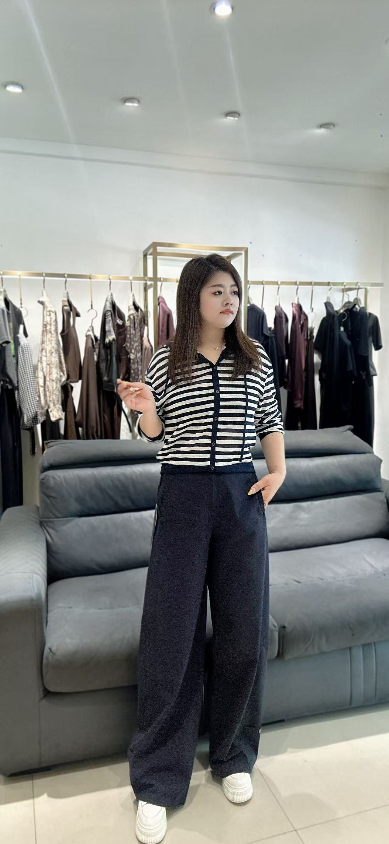 2025夏装显瘦条纹连帽开衫