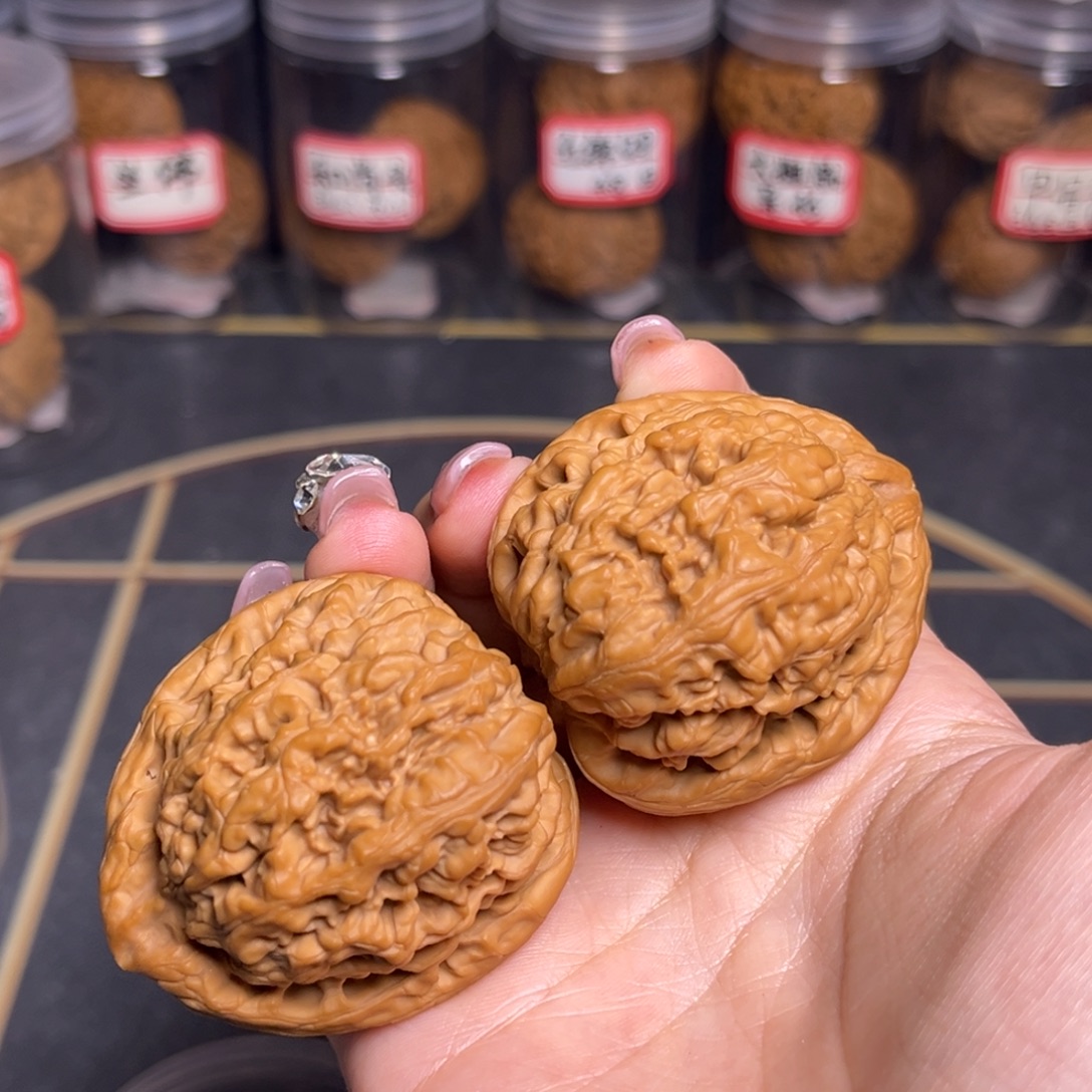 珏***玥吊坠文玩核桃核樽