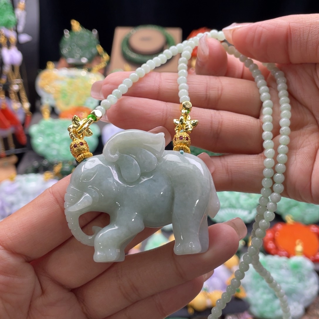 翡翠颈饰未镶嵌代编织