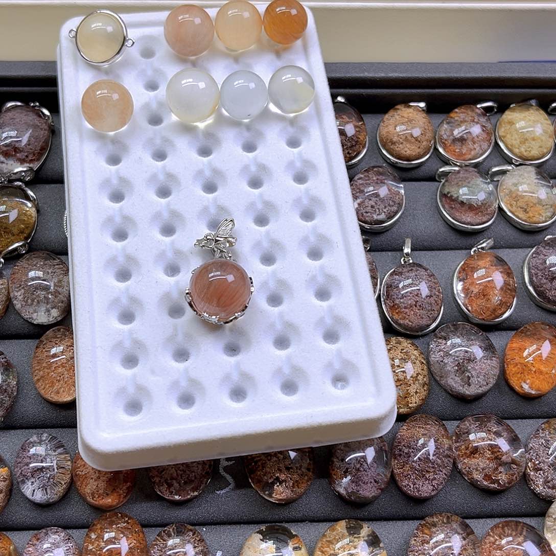 ｀***o银S800镀金镶嵌颈饰水晶