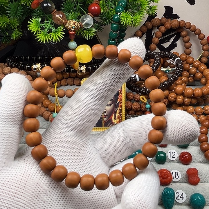 J***.猴头核桃手串黑8文玩