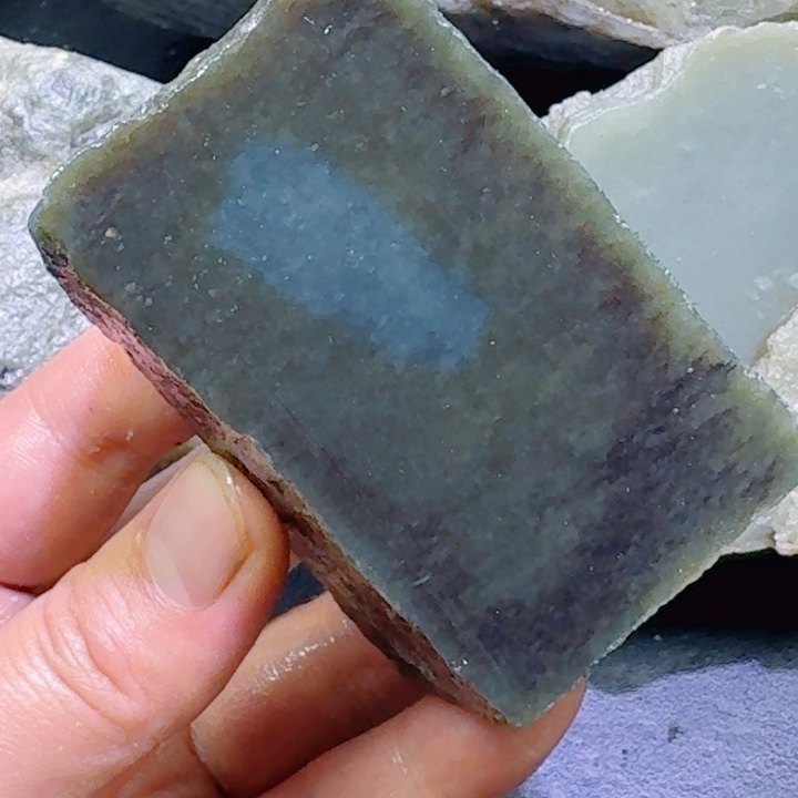 和田玉未镶嵌珠宝半成品