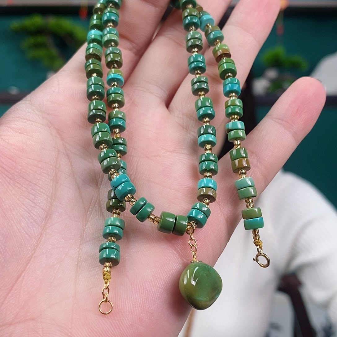 绿松石珠宝奇石18K金镶嵌