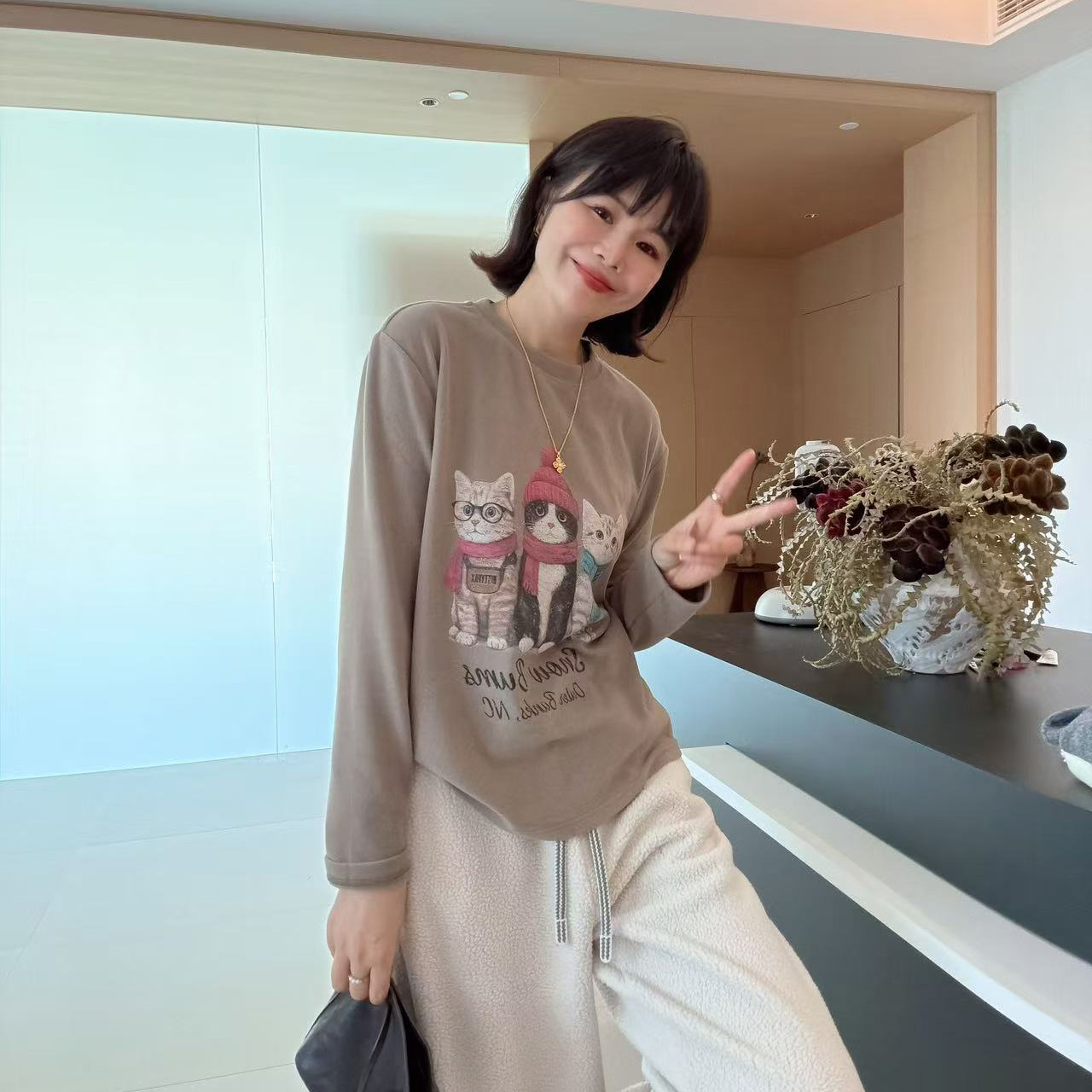 秋冬加厚磨毛双面澳绒猫咪圆领长袖T恤打底衫