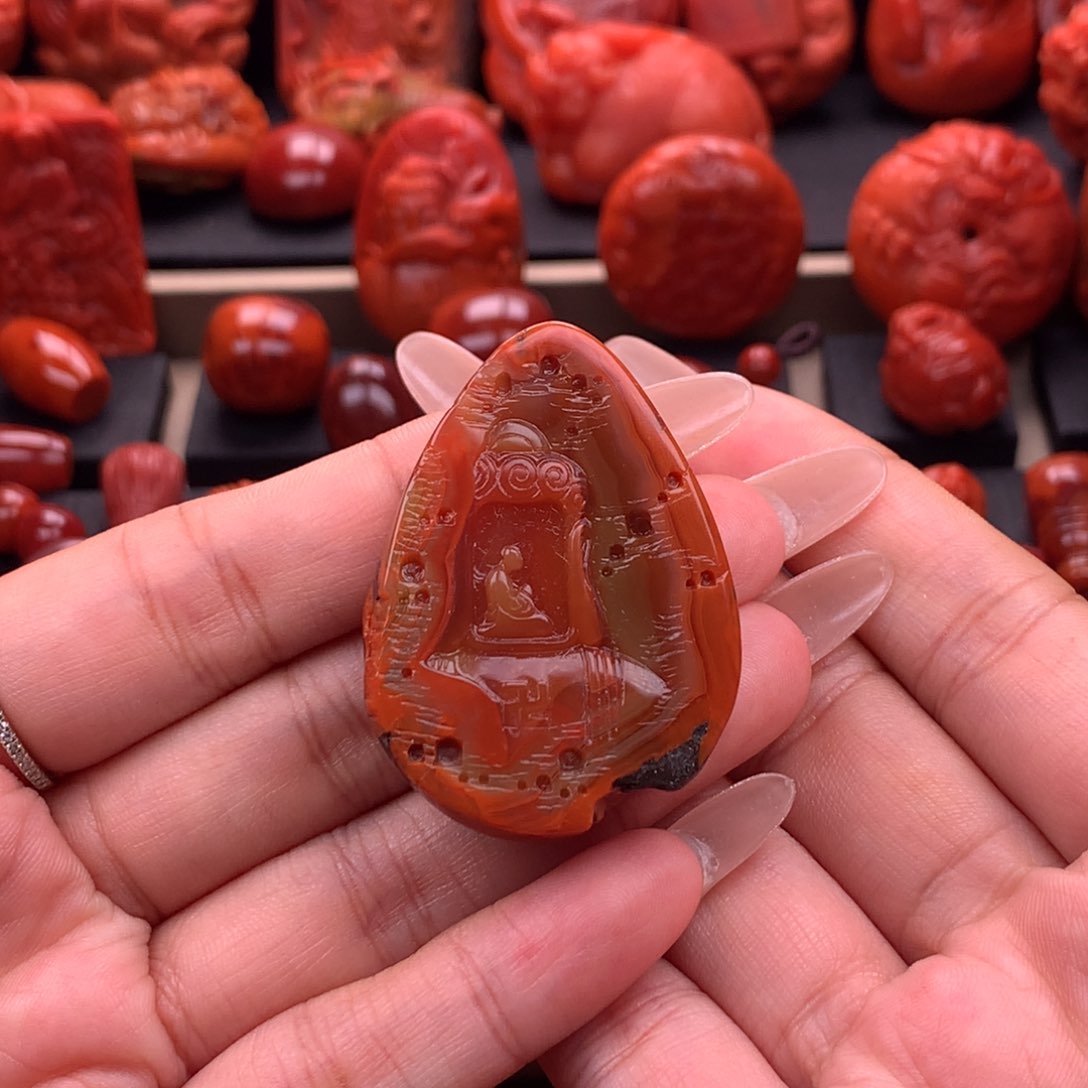 南红玛瑙南红云南原矿包浆无相佛吊坠未镶嵌