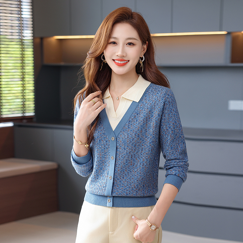 假两件毛衣女秋冬高级感撞色上衣2025新款气质轻奢翻领打底衫内搭