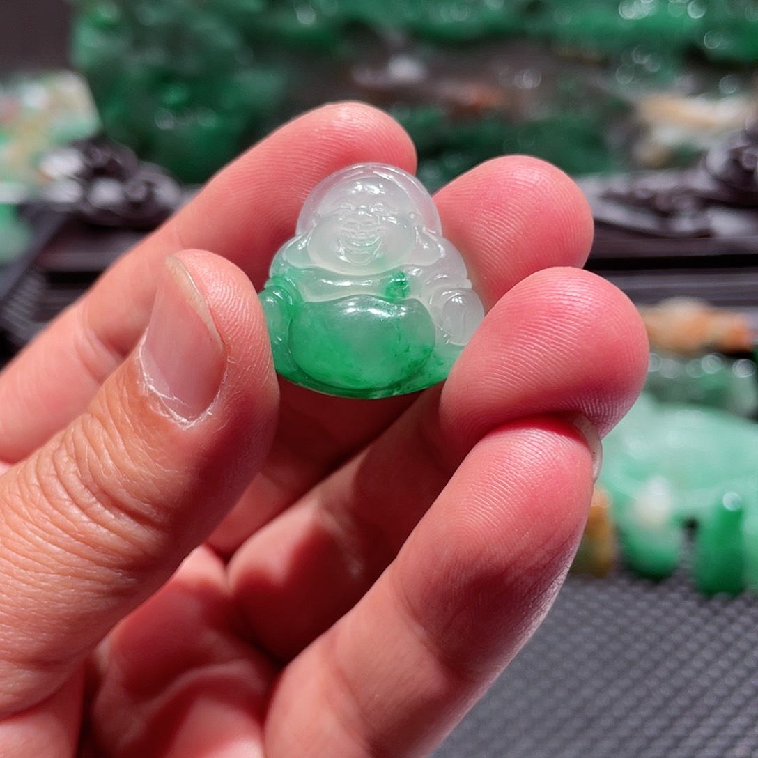 石英质玉颈饰未镶嵌