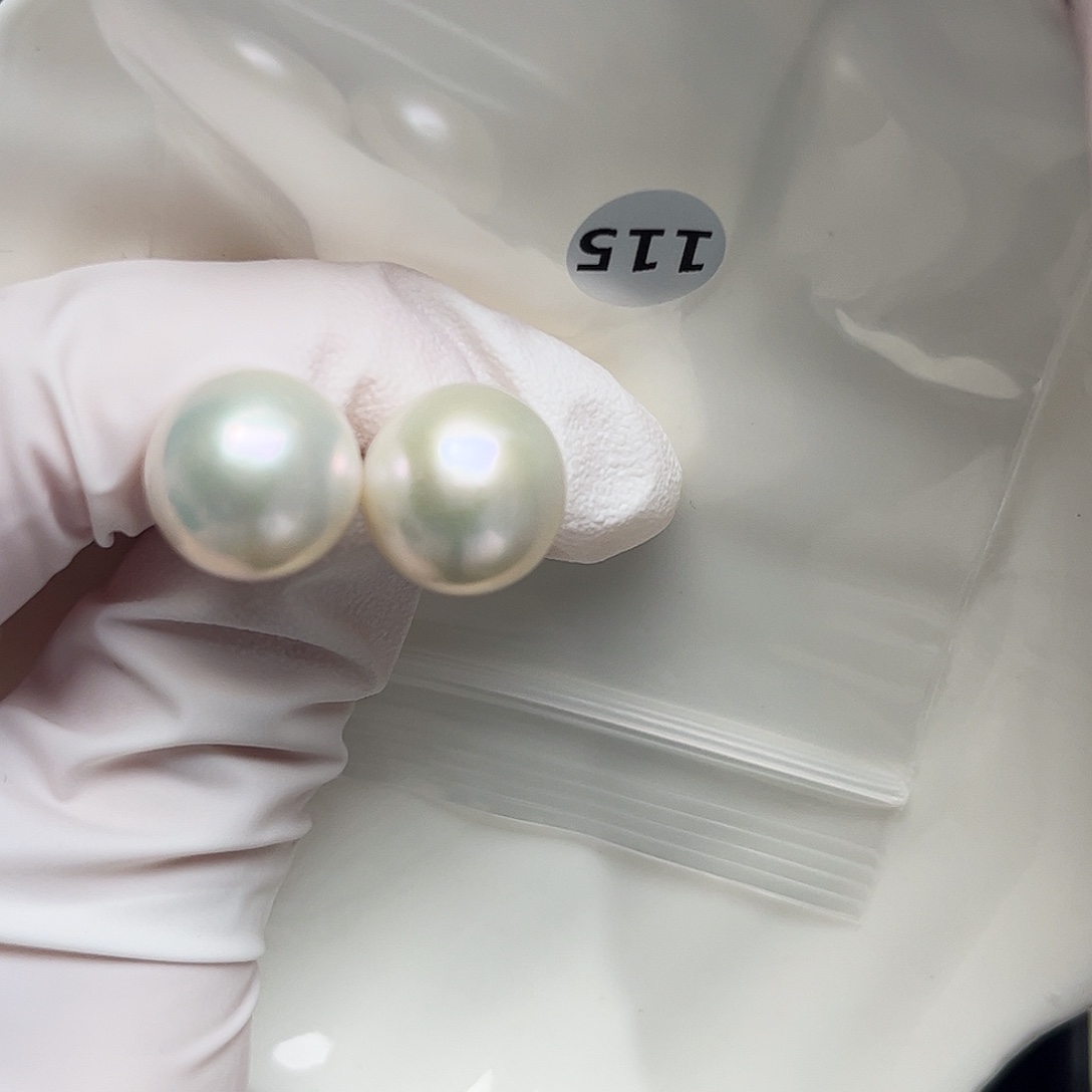 杨****淡水珍珠耳饰银S925镶嵌