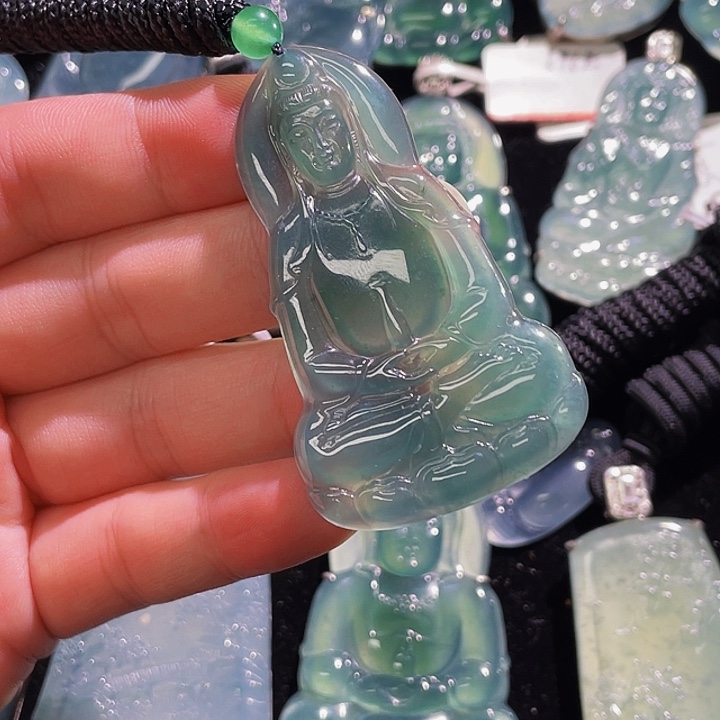 翡翠颈饰未镶嵌58，