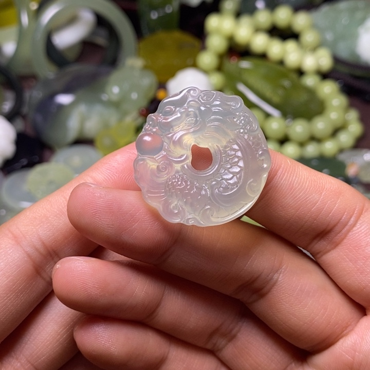 岫玉岫玉颈饰未镶嵌