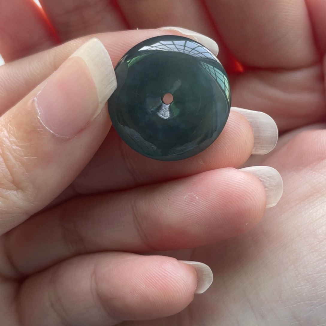 翡翠未镶嵌颈饰危料平安扣