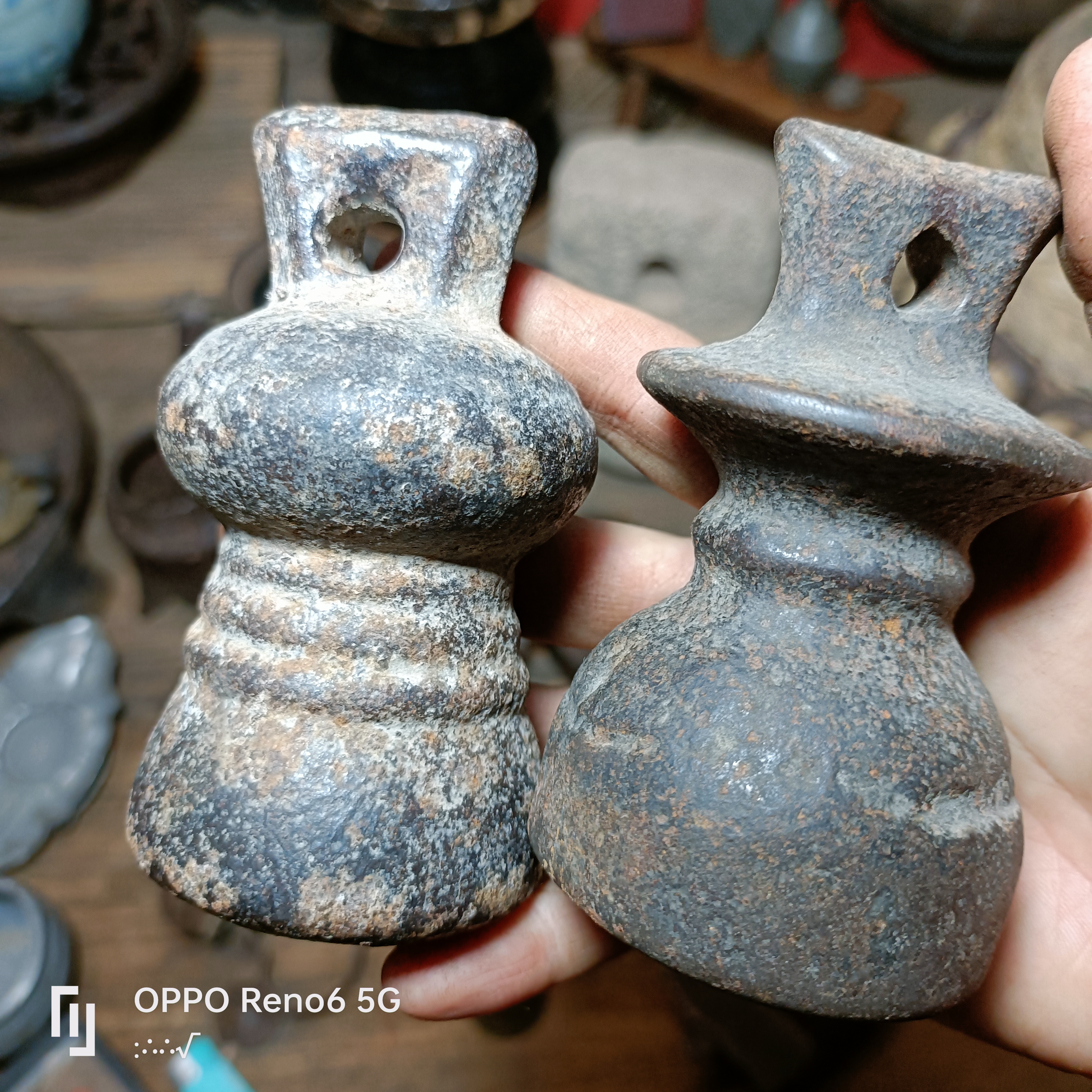 两个铁摆件，造型漂亮