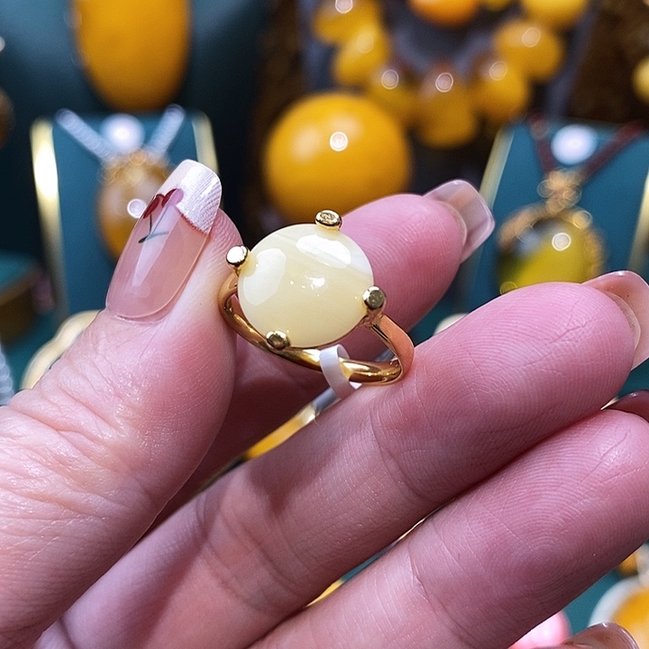 血珀戒指银S925镀金镶嵌