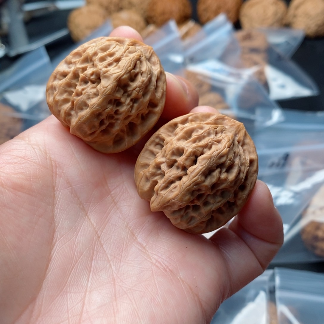 文玩核桃吊坠279。33佛肚