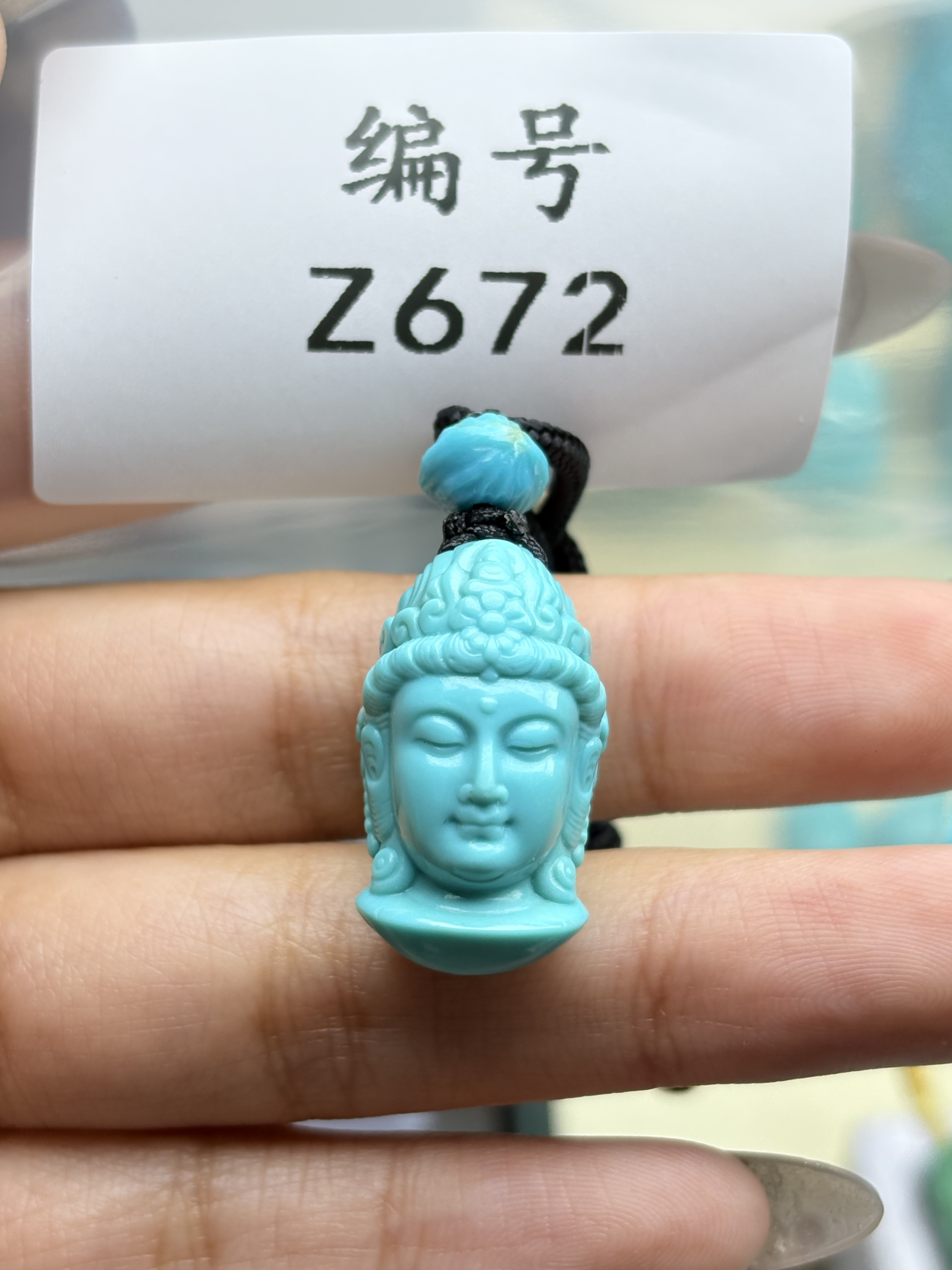 天然原矿绿松石雕刻