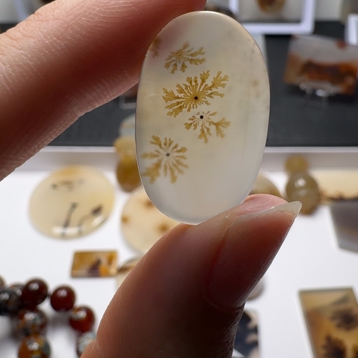 玛瑙/玉髓未镶嵌摆件