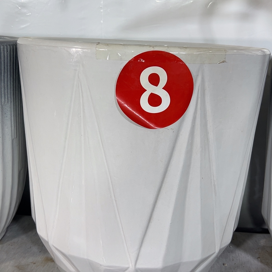 媛***媛钻石纯白色特大号口40高40微瑕1个